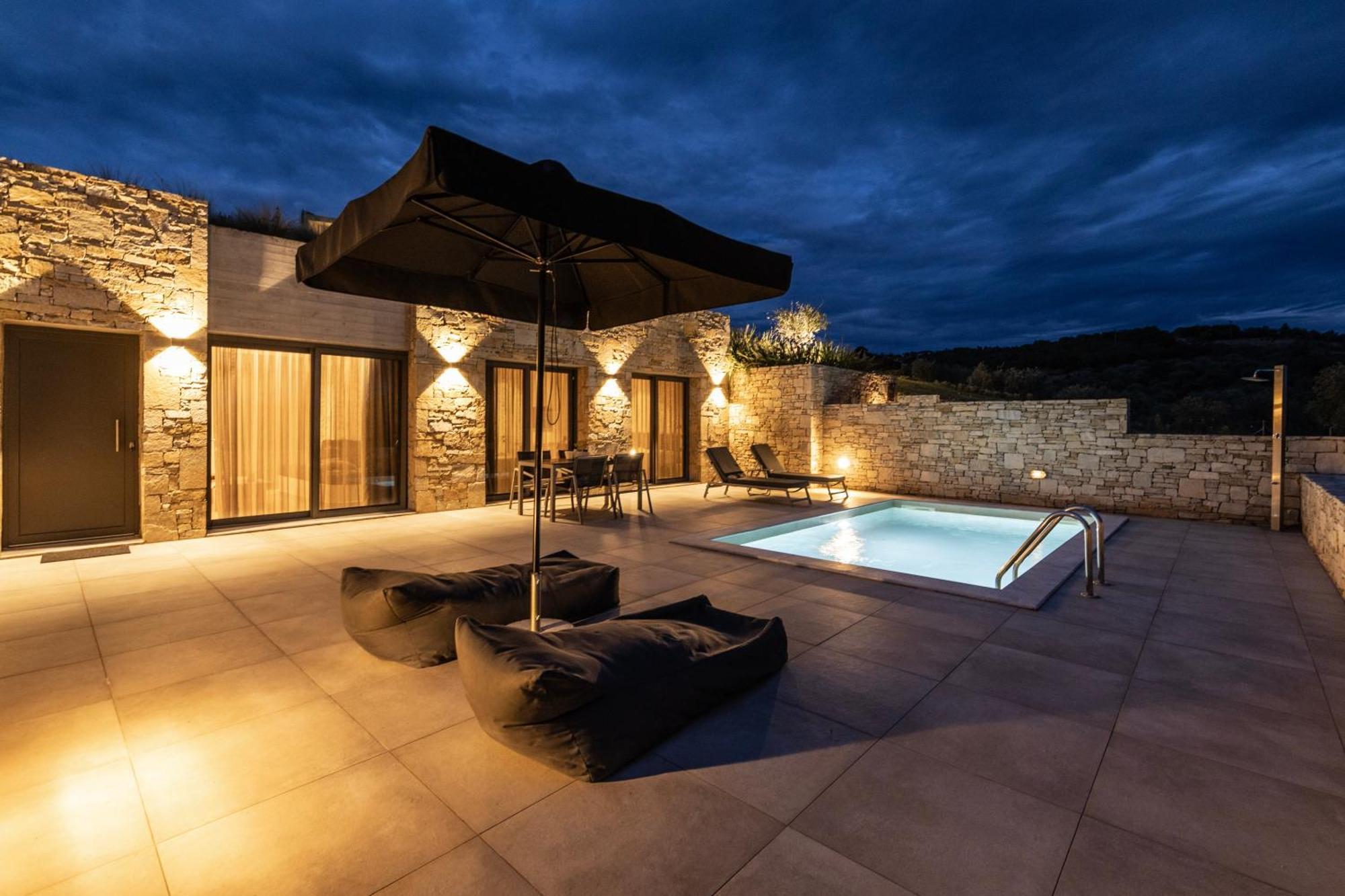 Fari Stone Villas Skála Marión エクステリア 写真