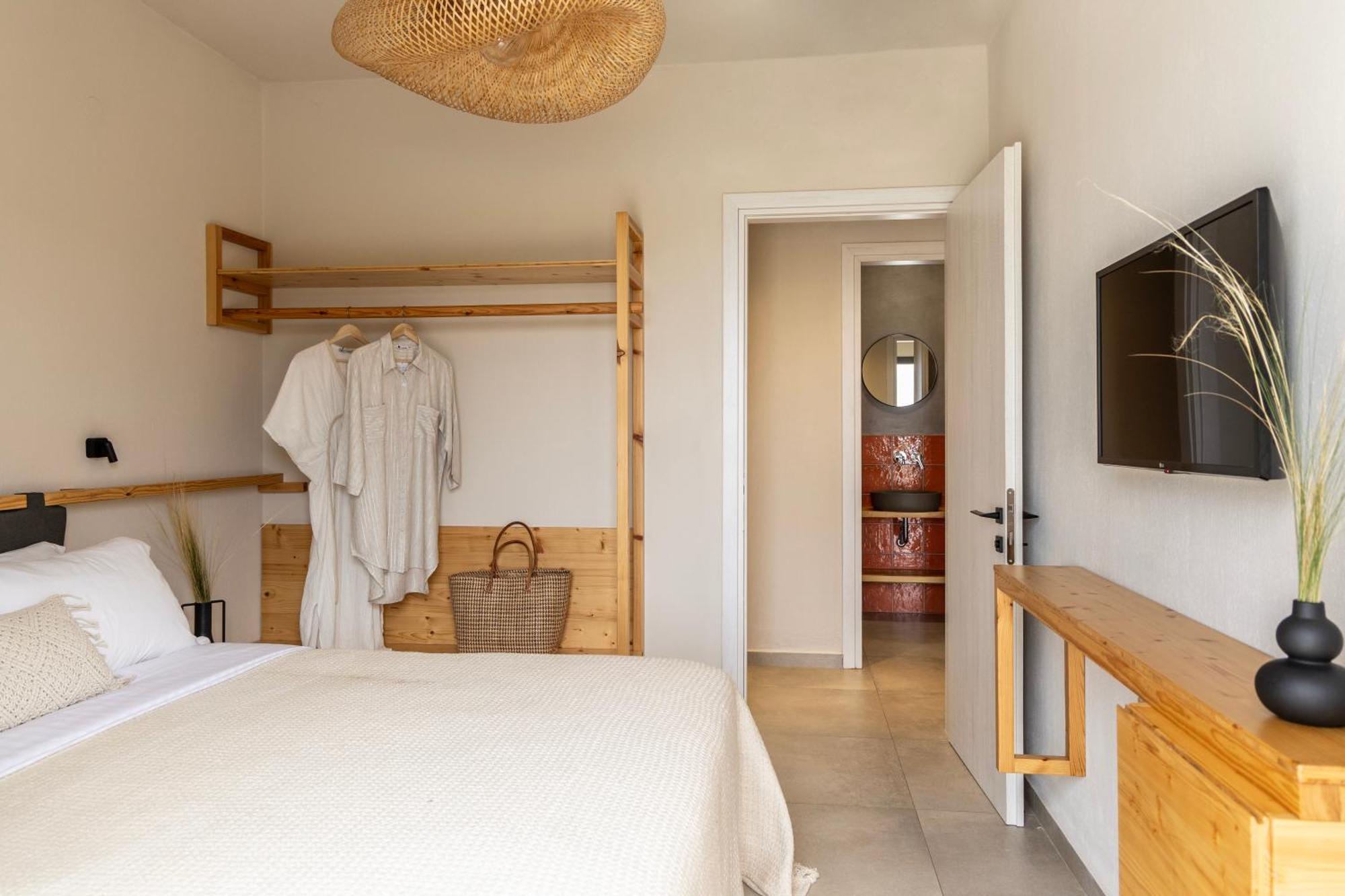 Fari Stone Villas Skála Marión エクステリア 写真