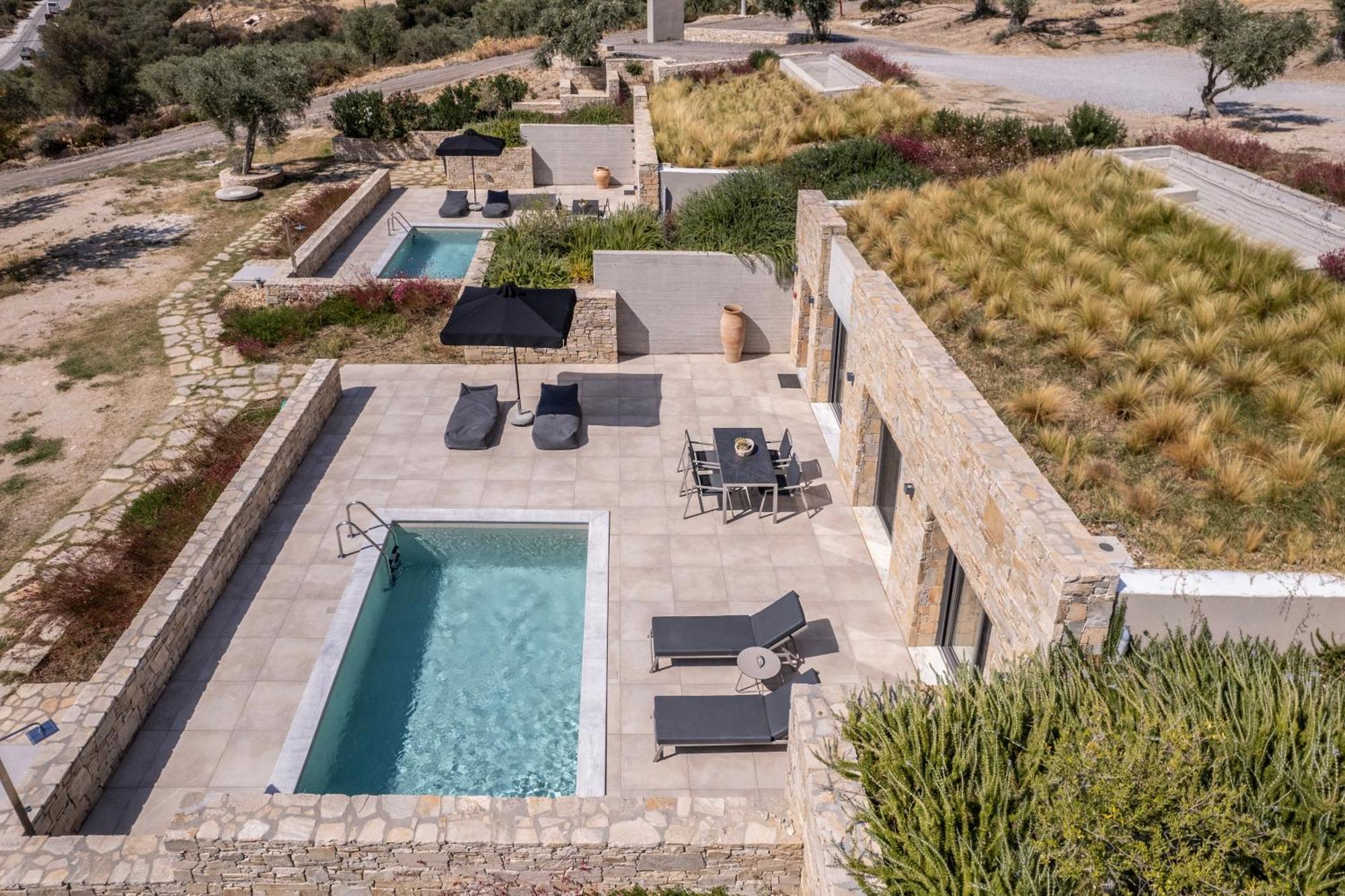 Fari Stone Villas Skála Marión エクステリア 写真